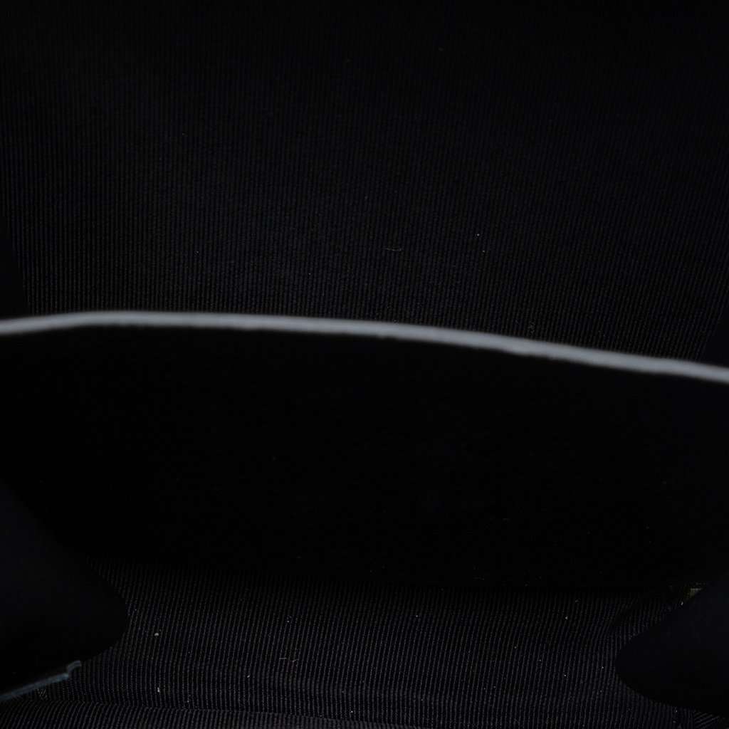 Chanel Calfskin Stitched Cup Of Tea Vanity Case Black Leather Very good condition - Model View