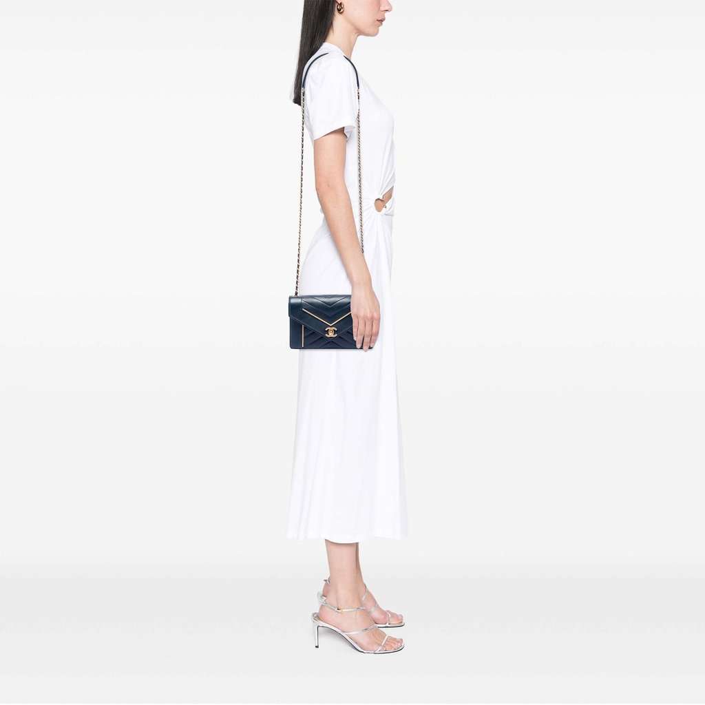 Chanel Small Reversed Chevron Lambskin Flap Blue Leather Very good condition - Box View