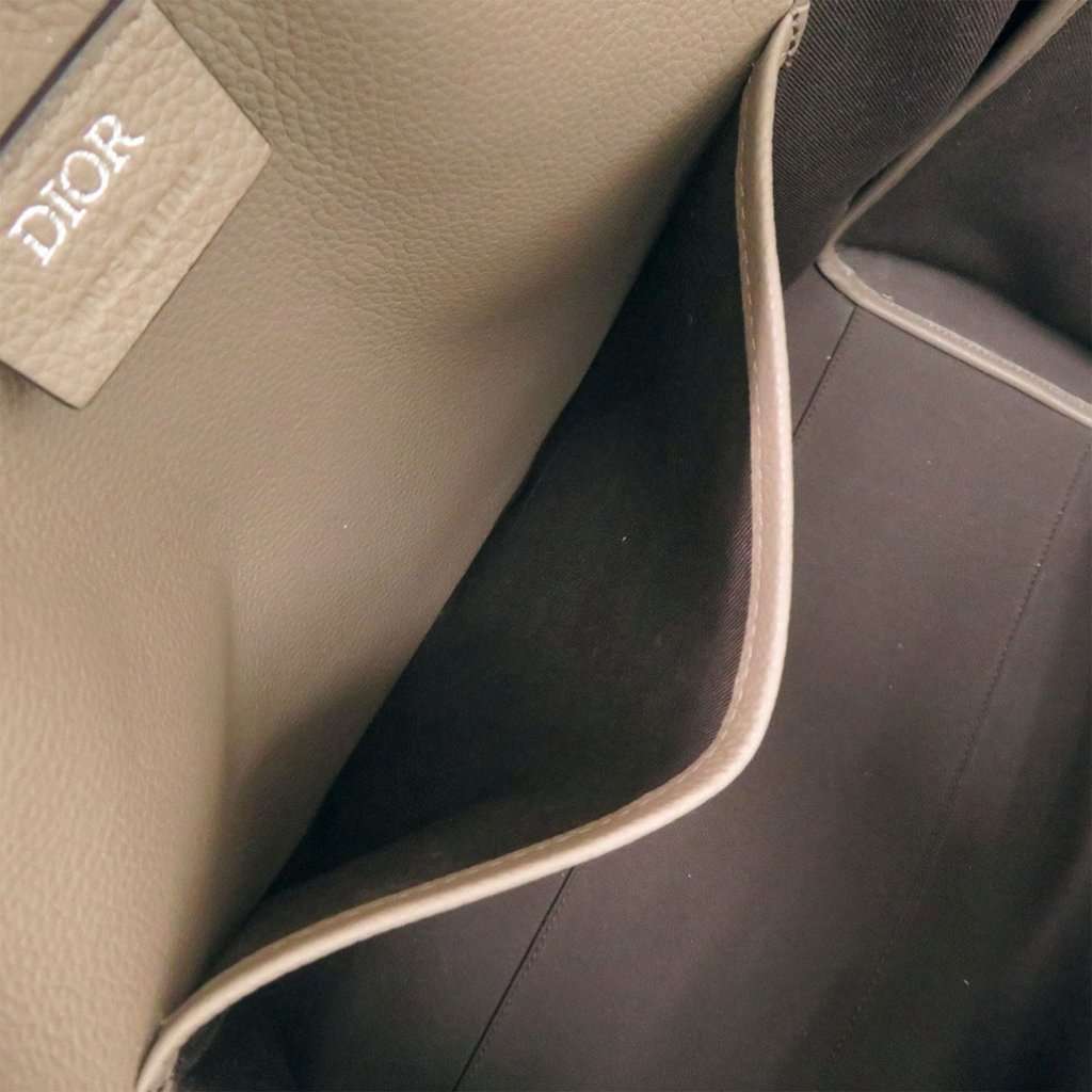 Dior Large Oblique Wool Corolle Tote Beige Very good condition - Model View