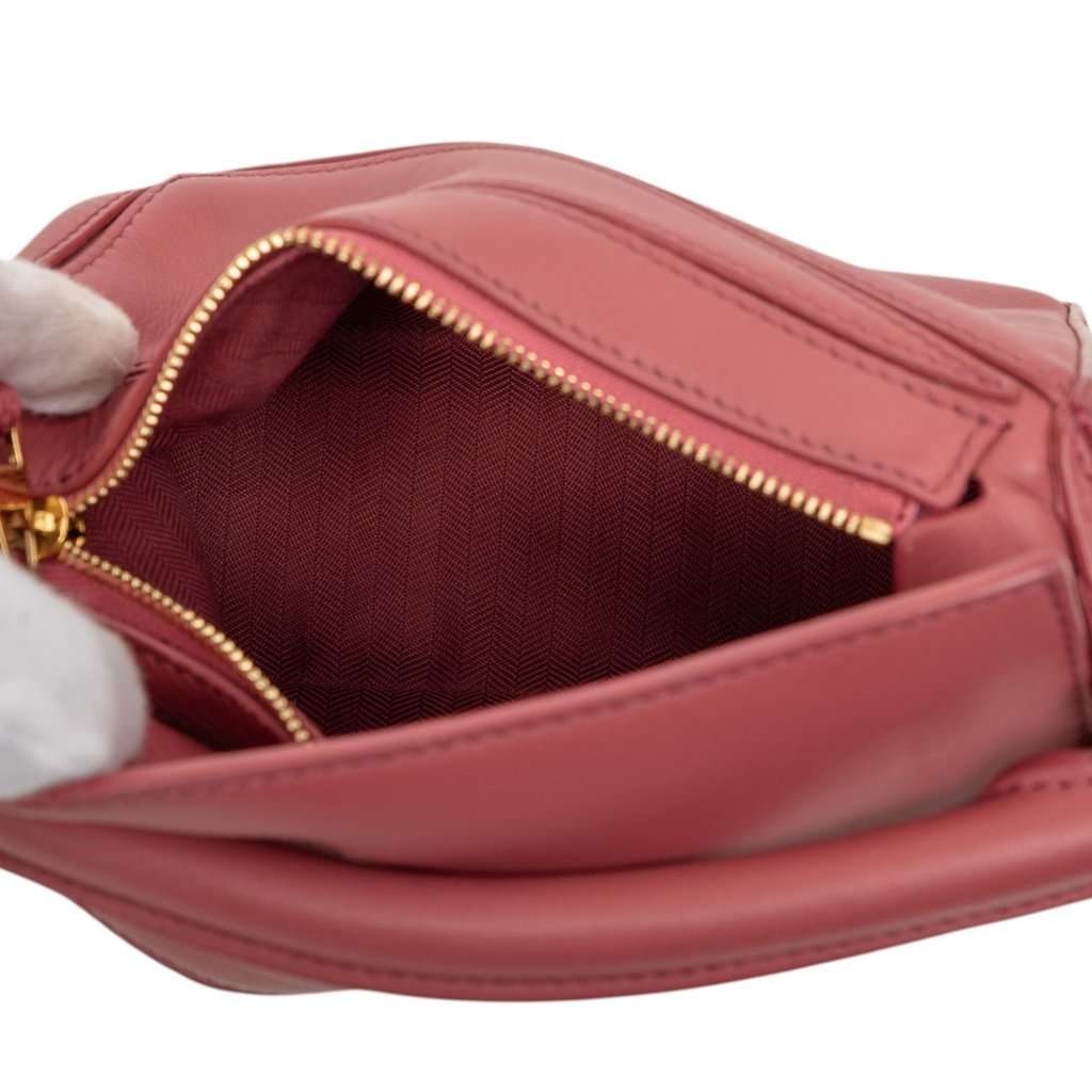 LOEWE Mini Calfskin Puzzle Satchel Pink Leather Very good condition - Model View