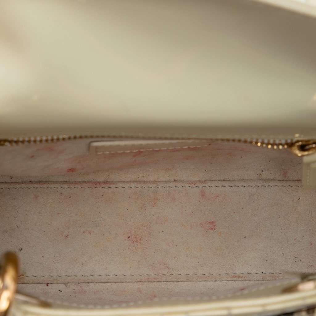 Dior Mini Patent Cannage Lady Dior Beige Leather Very good condition - Model View