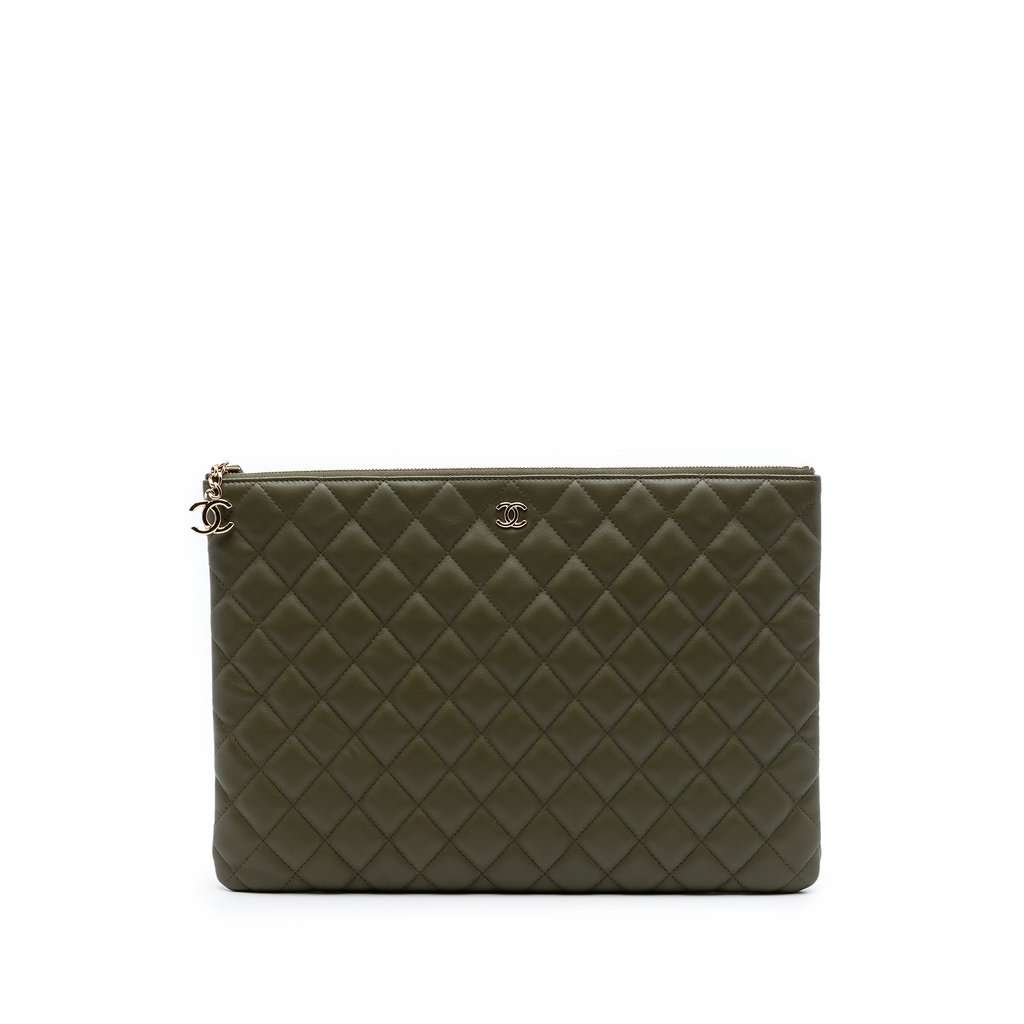 Chanel Large Quilted Lambskin Cuba La Habana O Case Clutch Green Leather Very good condition - Front View