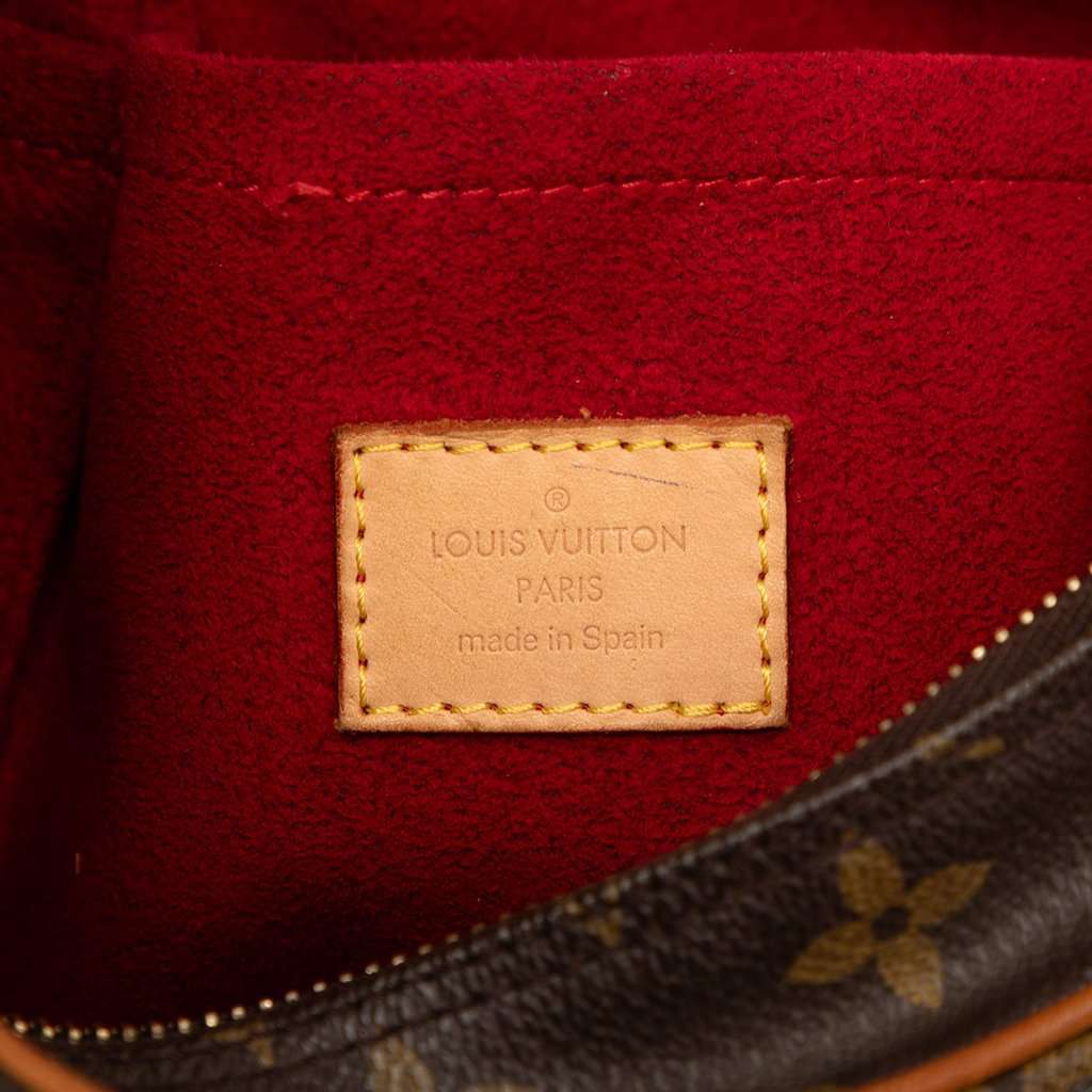 Louis Vuitton Monogram Croissant GM Brown Good condition - Box View