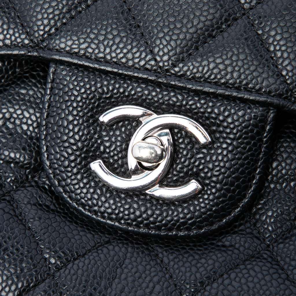 Chanel Jumbo Classic Caviar Double Flap Black Leather Very good condition - Box View