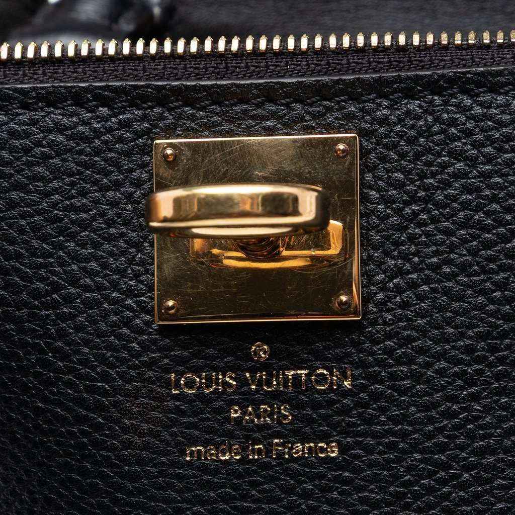 Louis Vuitton Taurillon City Steamer Pochette Black Leather Very good condition - Box View
