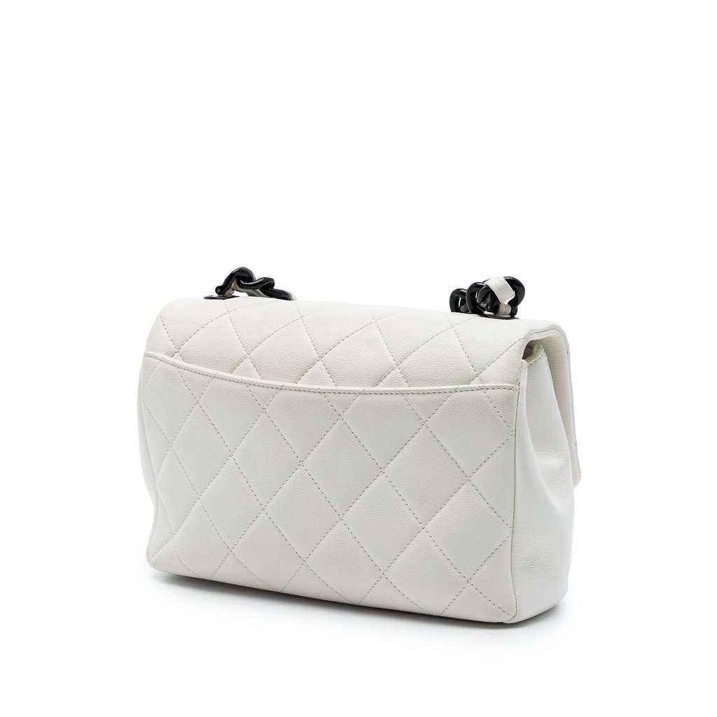 Chanel Medium Quilted Caviar My Everything Flap White Leather Very good condition - Back View
