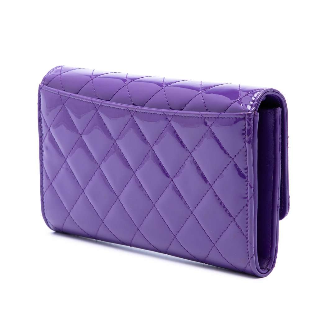 Chanel CC Quilted Patent Wallet On Chain Purple Leather Very good condition - Back View