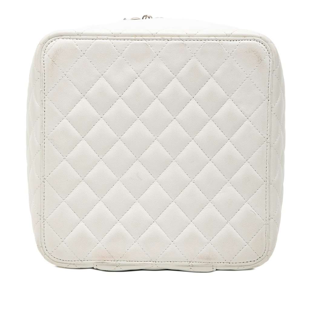 Chanel Large Quilted Lambskin Top Handle Jewelry Box With Chain White Leather Very good - Inside View