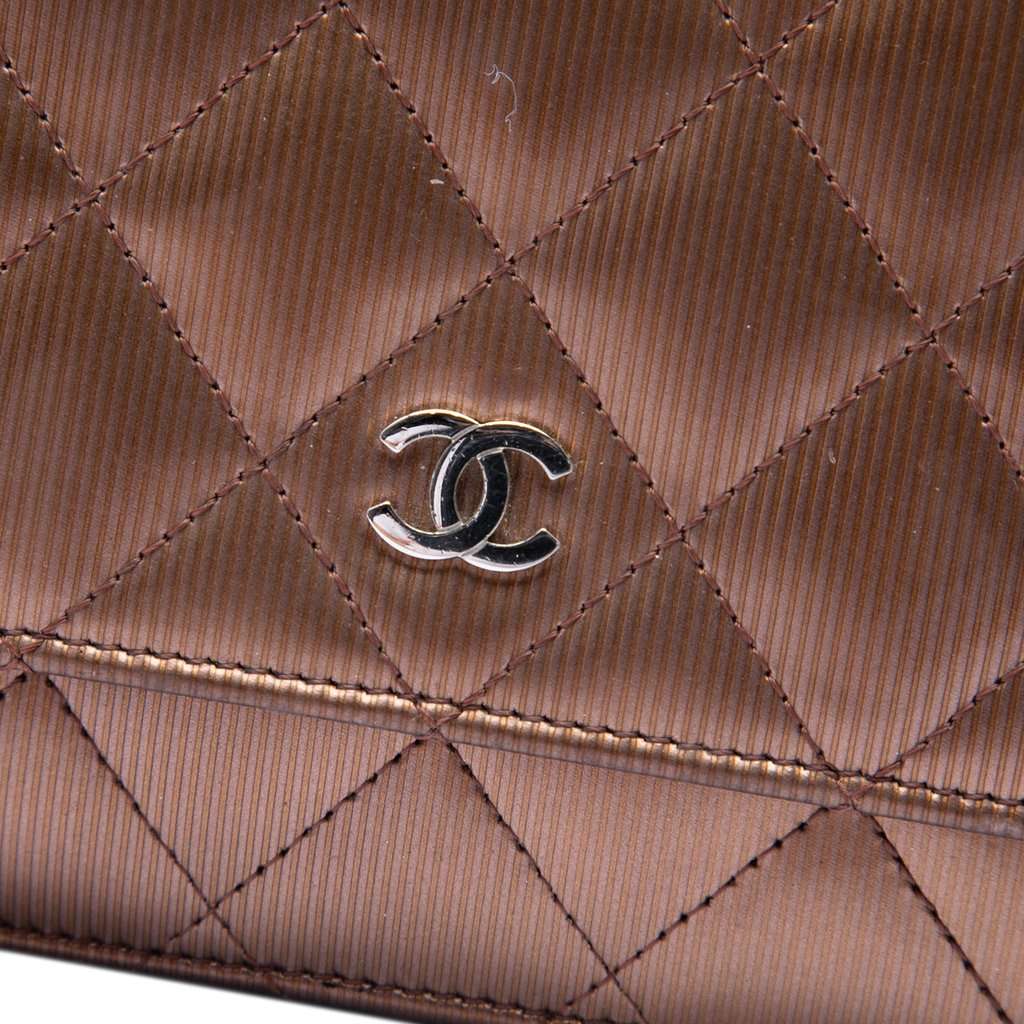 Chanel CC Quilted Striated Metallic Patent Wallet on Chain Brown Leather Very good condition - Box View