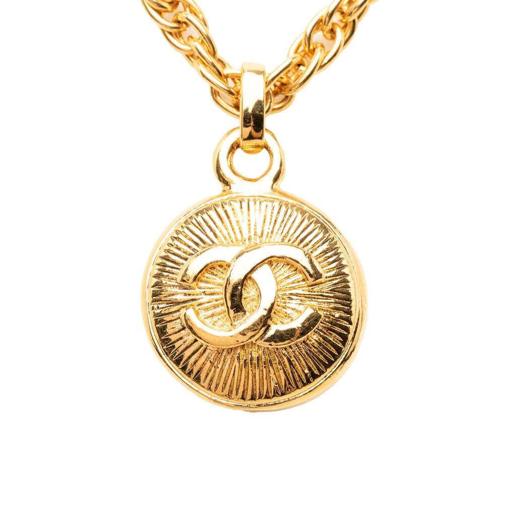 Chanel CC Gold Plated Medallion Sunburst Pendant Necklace Gold Metal Very good condition - Back View