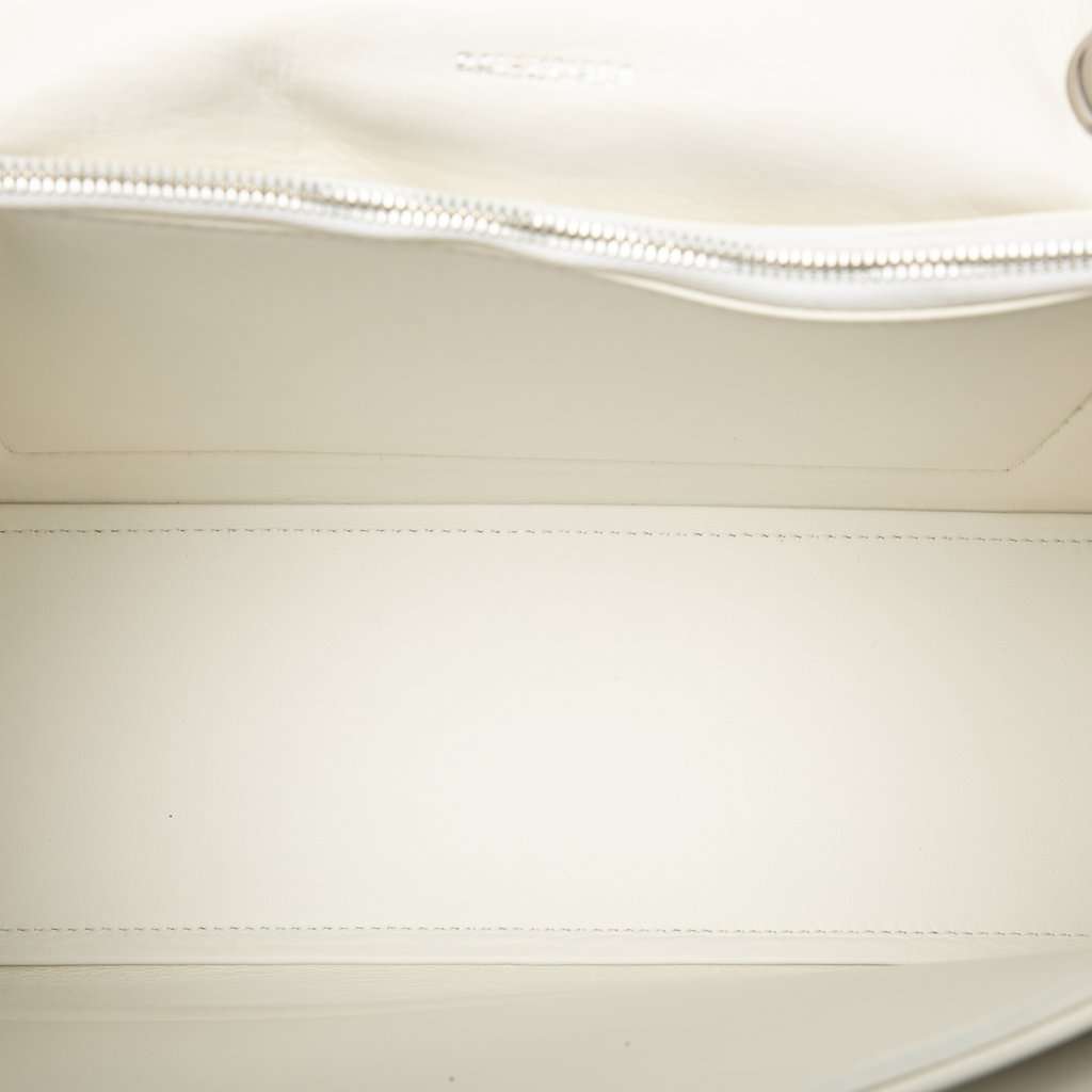 Balenciaga Medium Crushed Calfskin Chain Shoulder Bag White Leather Very good condition - Model View