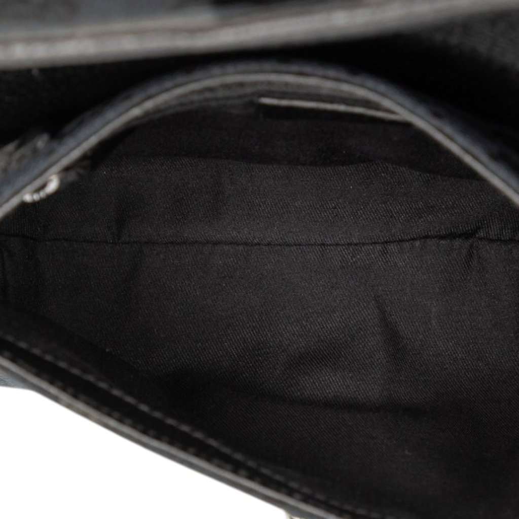 Gucci GG Canvas Belt Bag Black Very good condition - Model View