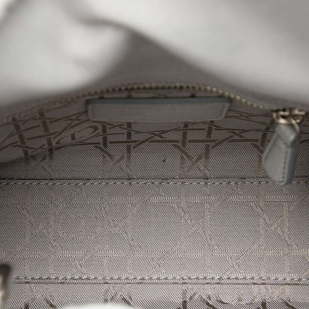 Dior Mini Iridescent Lambskin Cannage Lady Dior Silver Leather Very good condition - Model View