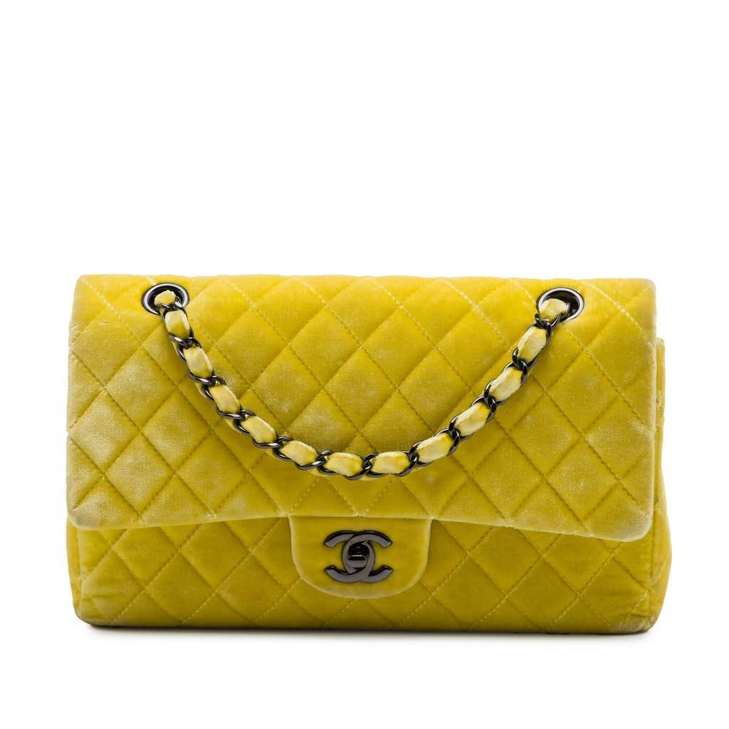 Chanel Medium Classic Velvet Double Flap Yellow Very good condition - Front View