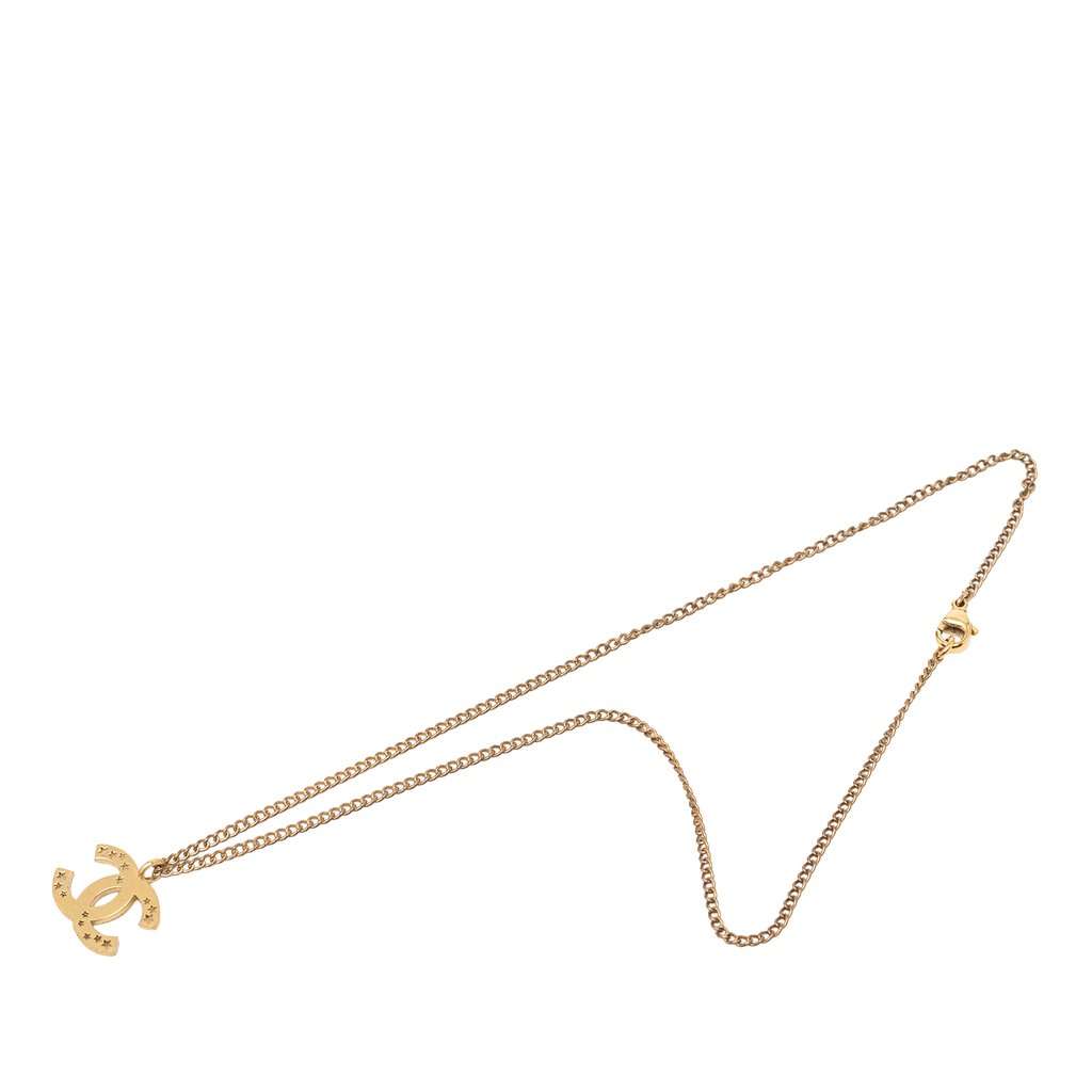 Chanel CC Gold Plated Star Cutout Pendant Necklace Gold Metal Very good - Front View