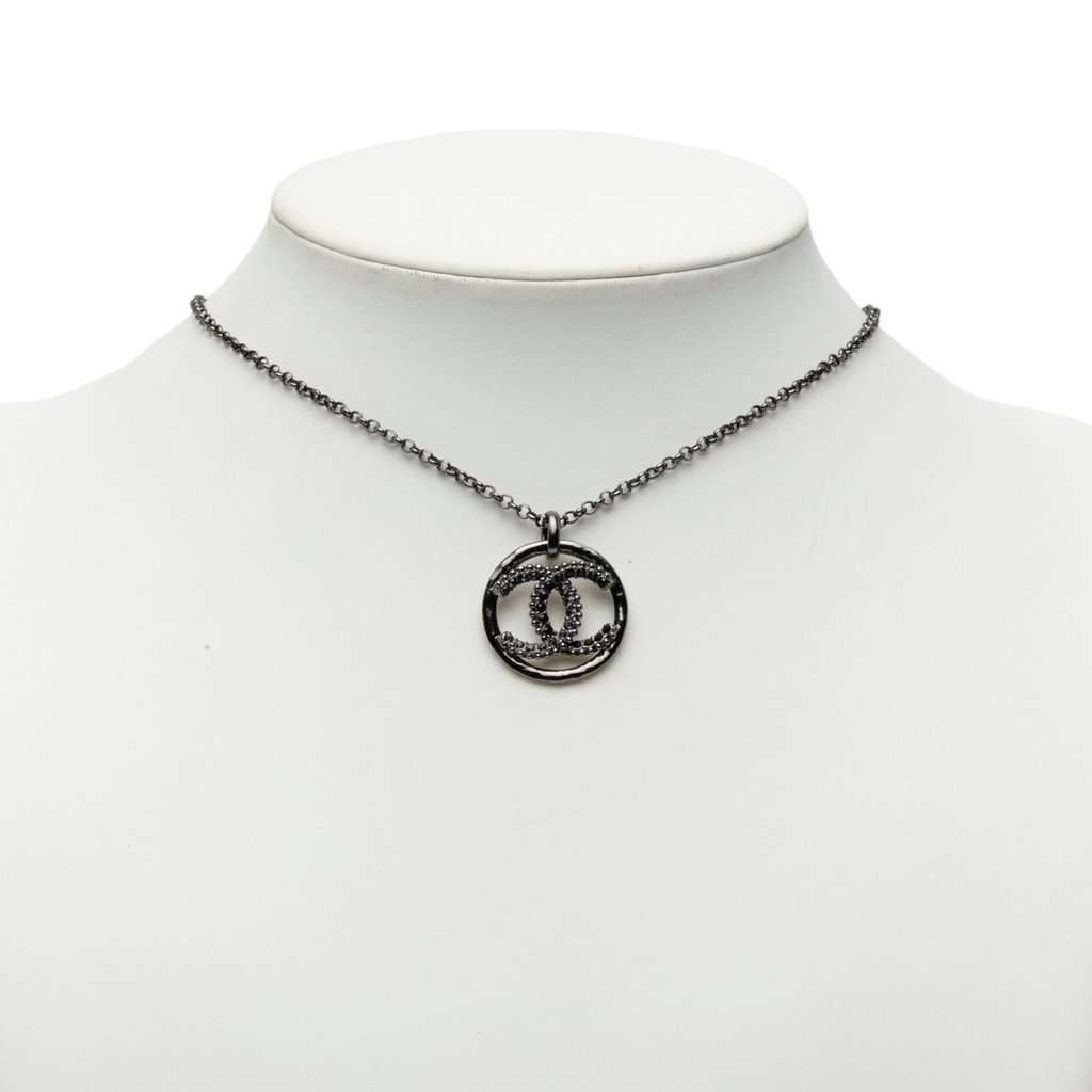 Chanel CC Ruthenium Plated Strass Pendant Necklace Black Metal Very good - Box View