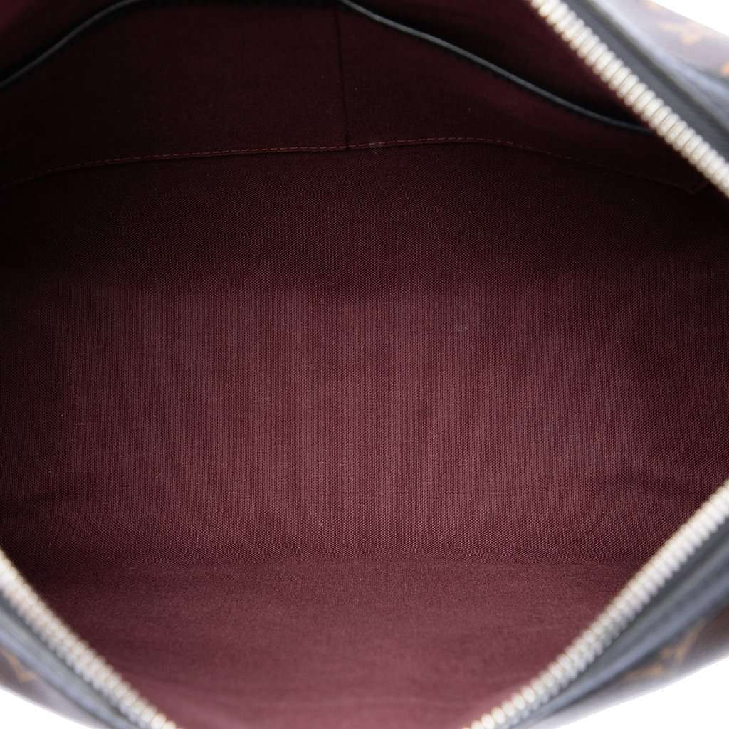 Louis Vuitton Monogram Macassar Torres Messenger Bag Brown Very good - Model View