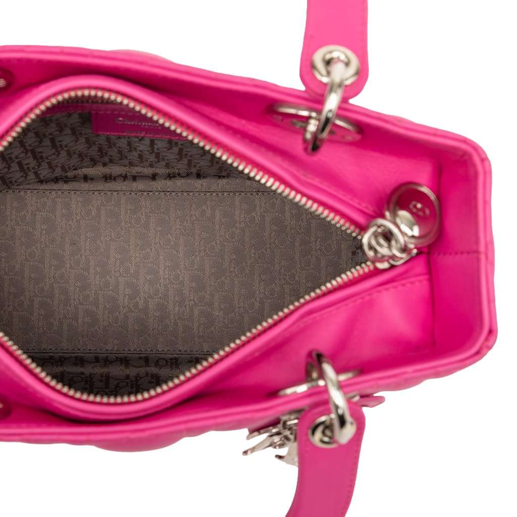 Dior Medium Lambskin Cannage Lady Dior Pink Leather Very good condition - Model View