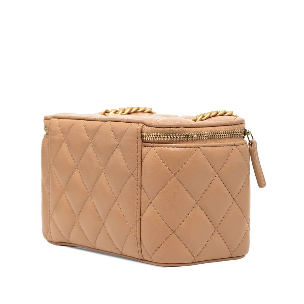 Chanel Small Quilted Lambskin Pillow Crush Vanity Case with Chain Brown Leather Very good condition - Back View