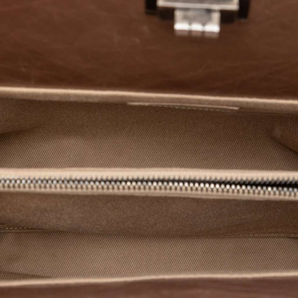 Chanel Quilted Aged Calfskin Reissue 2.55 Tote Brown Leather Very good condition - Model View