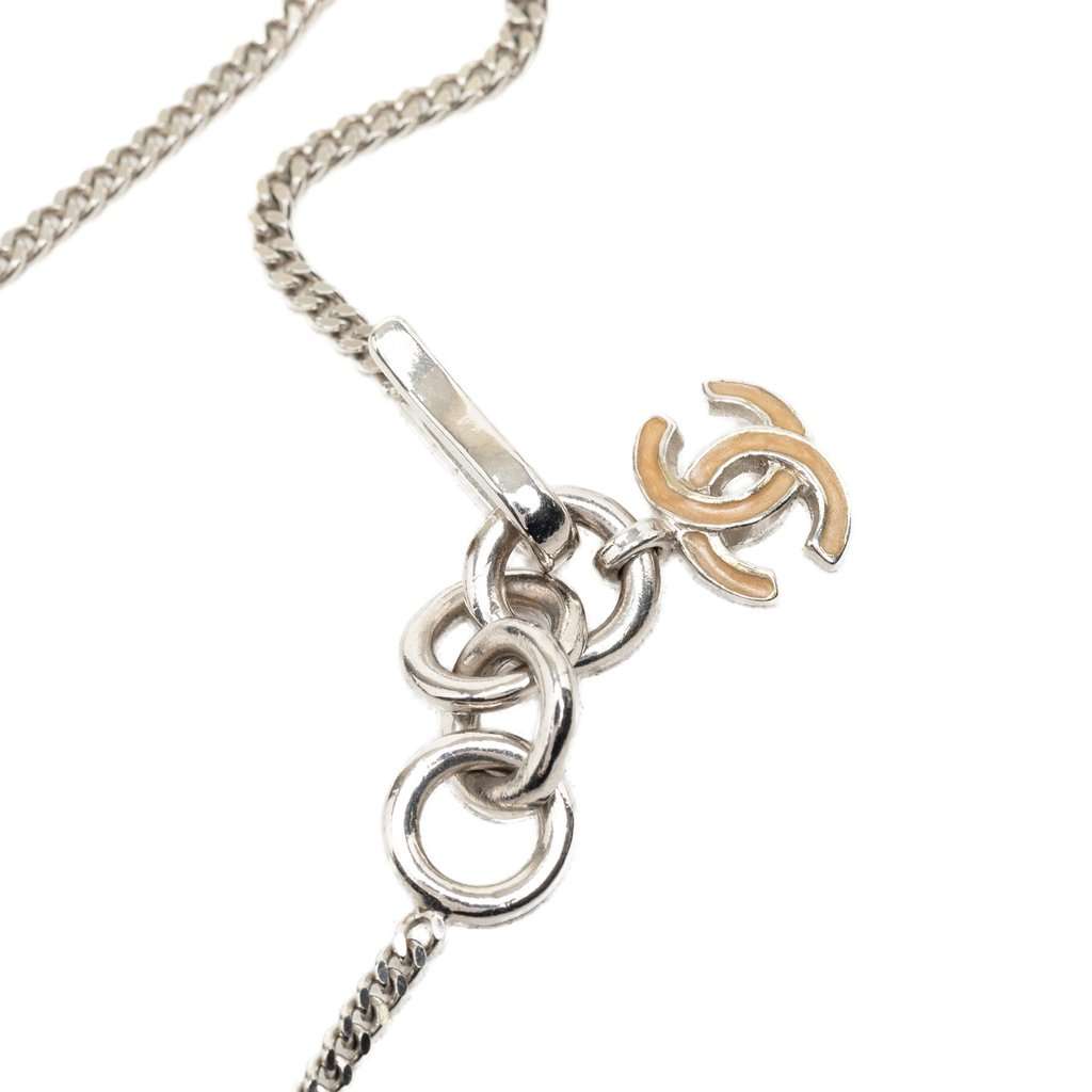 Chanel CC Brass Enamel and Strass Clover Pendant Necklace Silver Metal Very good - Model View