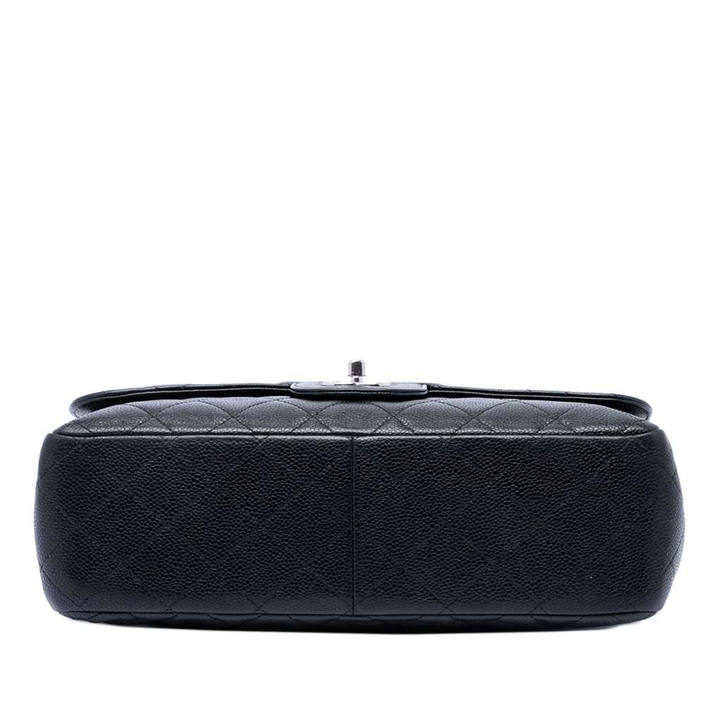 Chanel Jumbo Classic Caviar Double Flap Black Leather Very good condition - Inside View