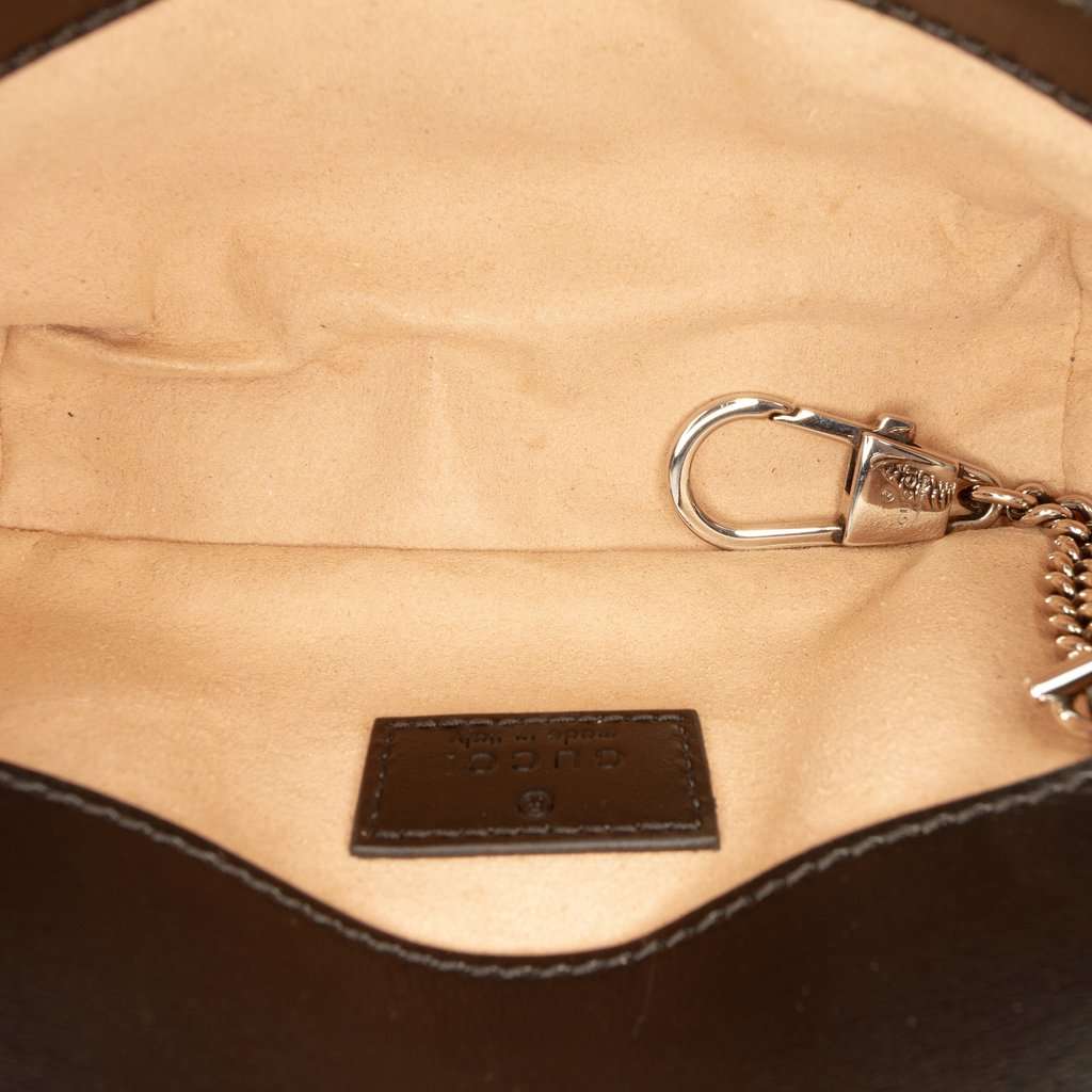 Gucci Mini GG Marmont Matelasse Calfskin Monochrome Flap Crossbody Black Leather Very good condition - Model View