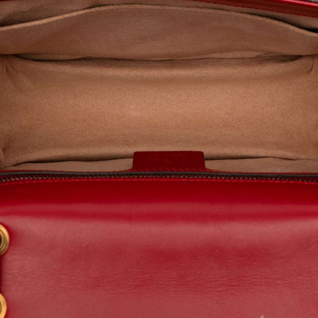 Gucci Medium Calfskin Queen Margaret Flap Shoulder Bag Red Leather Very good condition - Model View