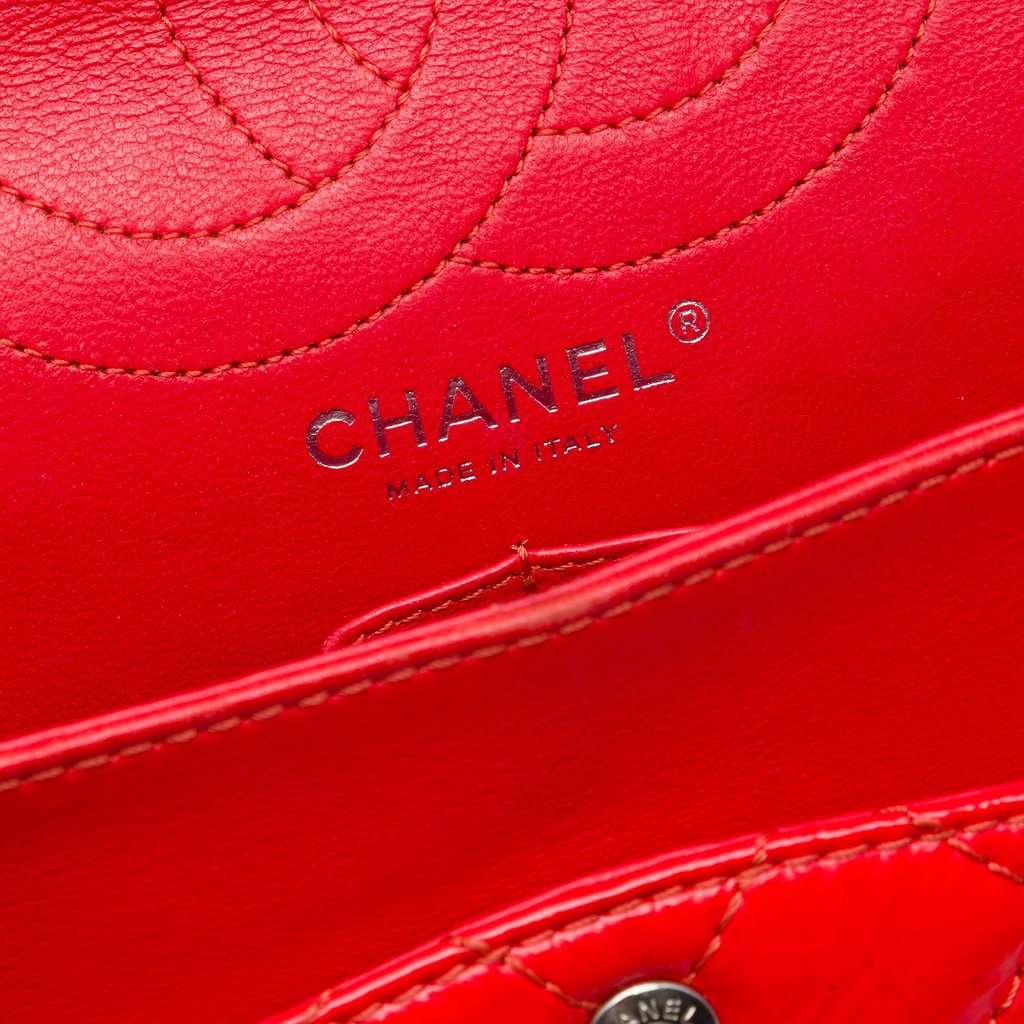 Chanel Quilted Crinkled Patent Reissue 2.55 Double Flap 226 Red Leather Very good condition - Box View