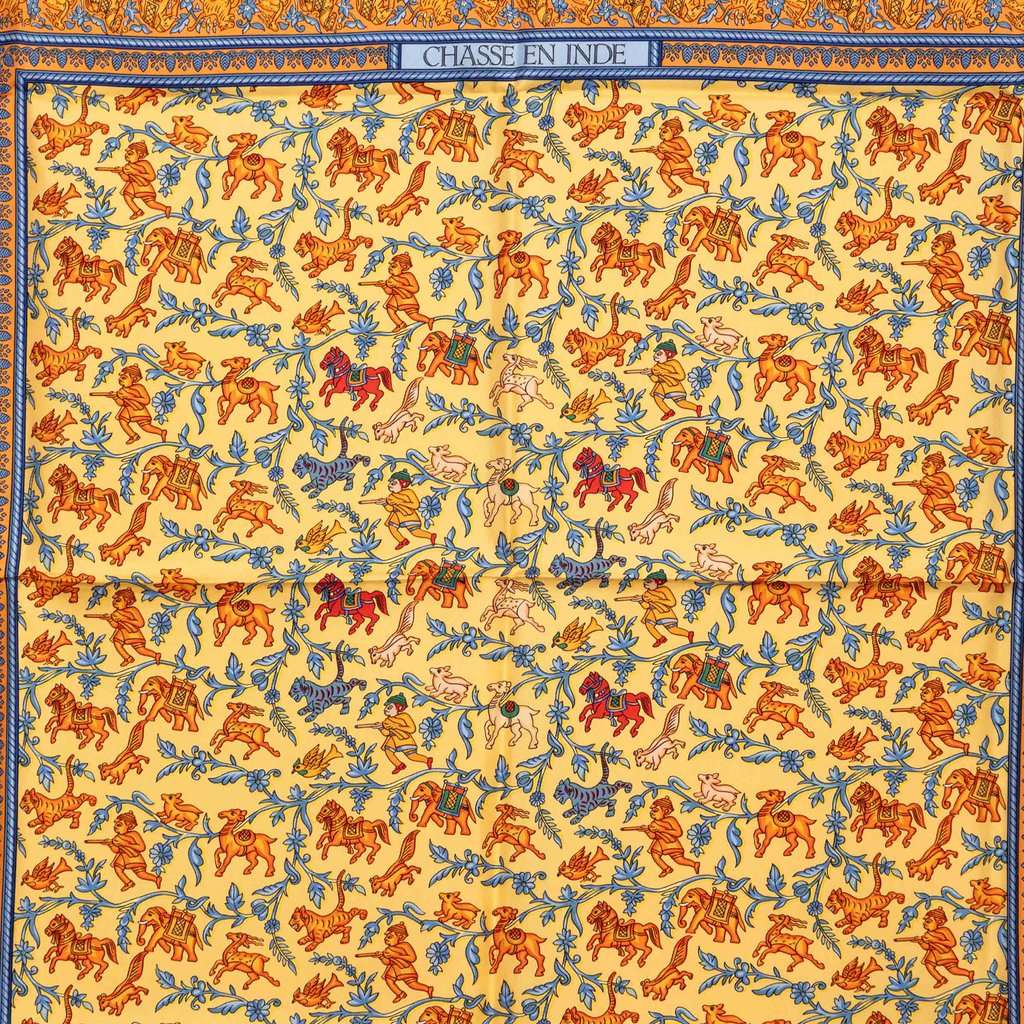 Hermès Chasse En Inde Silk Scarf 90 Orange Very good condition - Back View