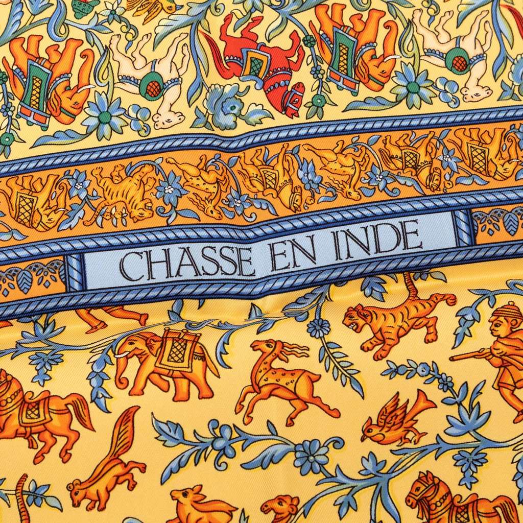Hermès Chasse En Inde Silk Scarf 90 Orange Very good condition - Box View