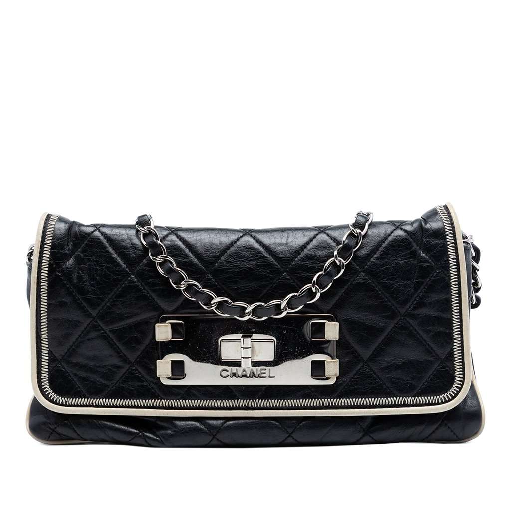 Chanel Quilted Lambskin Reissue East West Flap Black Leather Very good condition - Front View