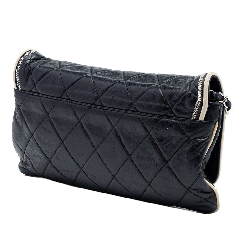 Chanel Quilted Lambskin Reissue East West Flap Black Leather Very good condition - Back View