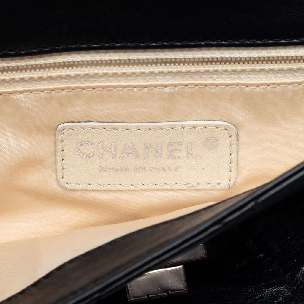 Chanel Quilted Lambskin Reissue East West Flap Black Leather Very good condition - Box View