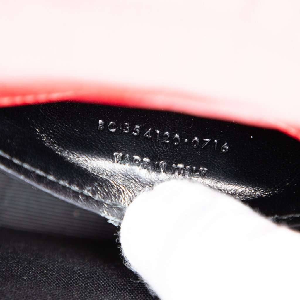 Saint Laurent Small Croc Embossed Leather Kate Tassel Crossbody Red Leather Very good condition - Box View