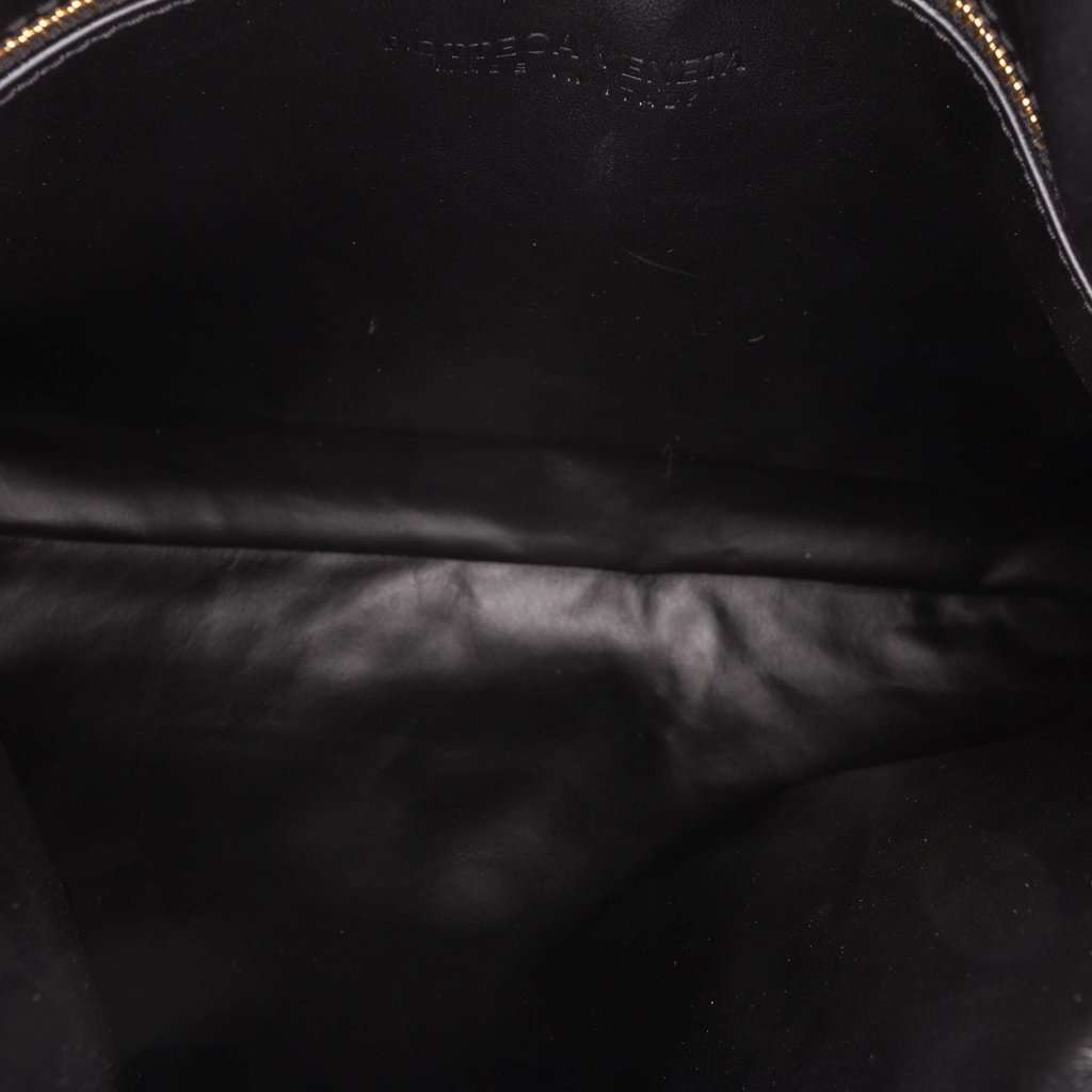 Bottega Veneta Small Calfskin Intrecciato Hop Hobo Black Leather Very good - Model View