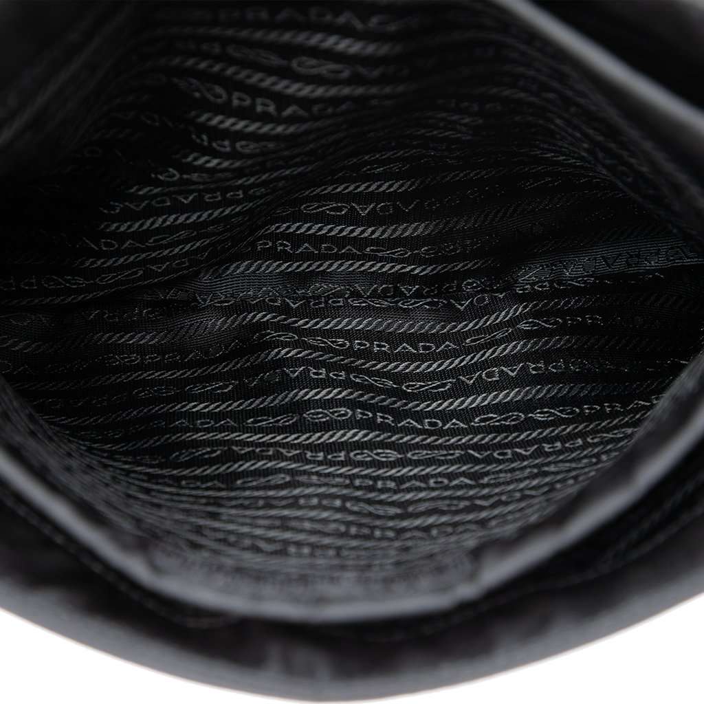 Prada Tessuto Metal Handle Bag Black Very good condition - Model View