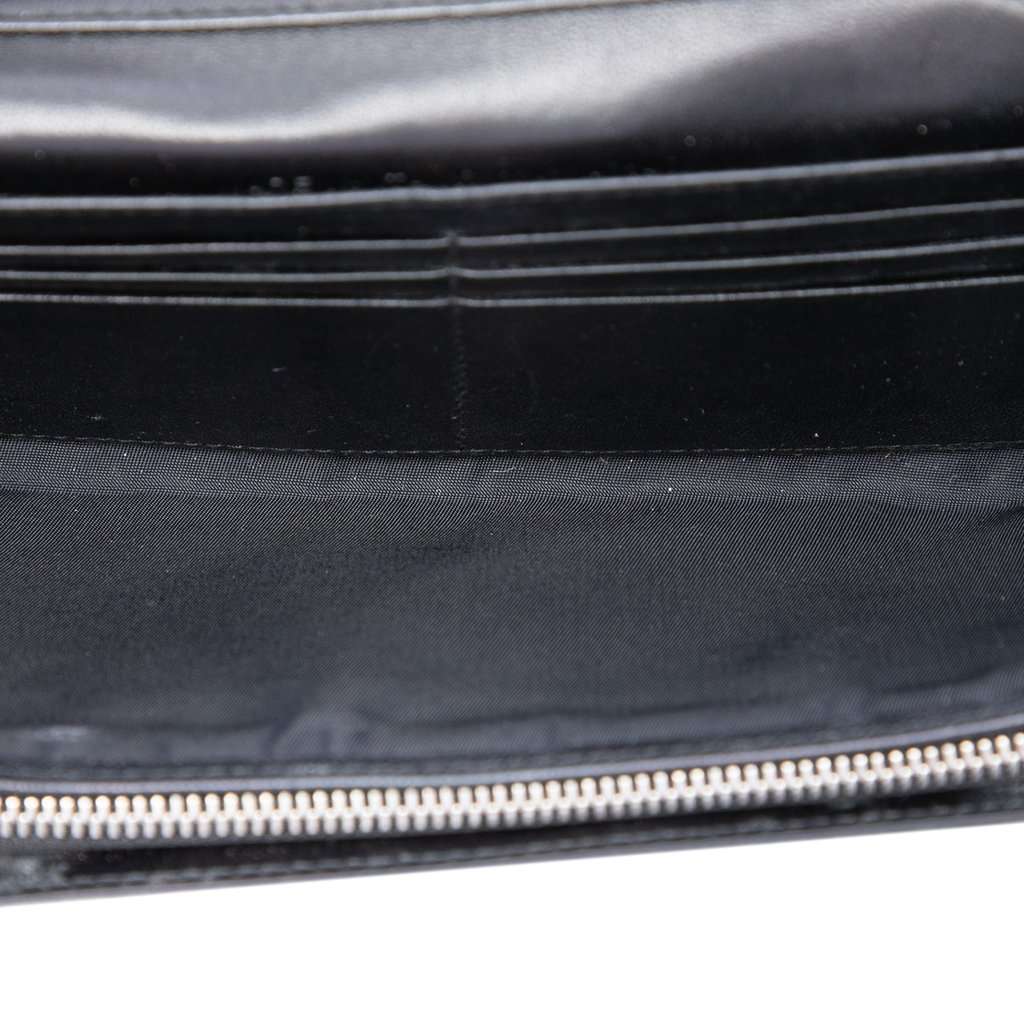 Dior Patent Cannage Lady Dior Wallet On Chain Black Leather Very good - Model View
