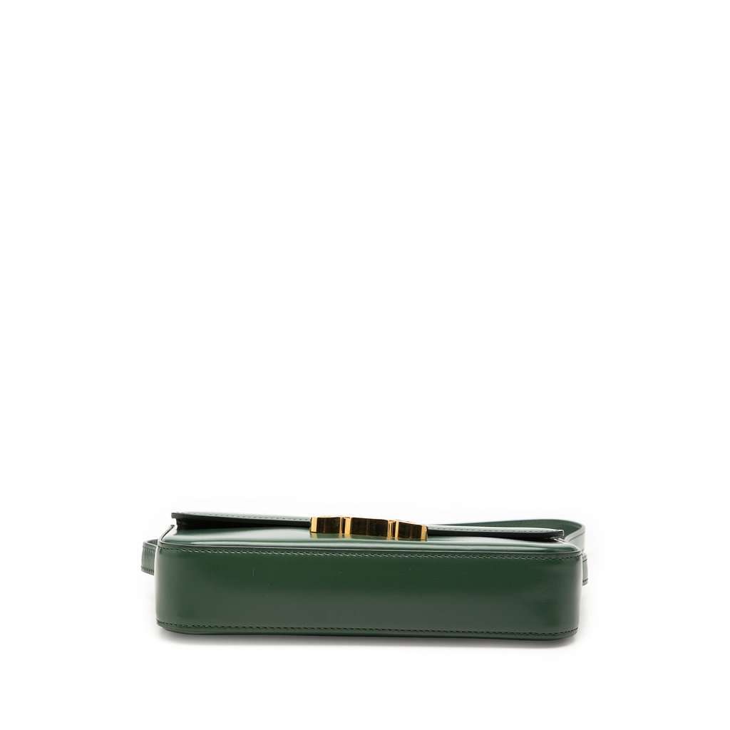 Celine Shiny Calfskin Claude Shoulder Bag Green Leather Very good condition - Inside View