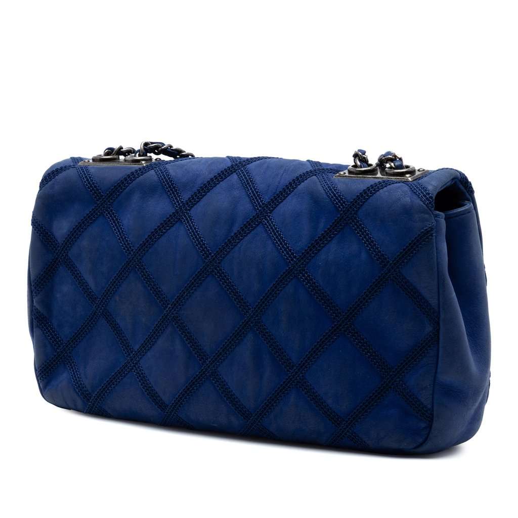 Chanel Small Iridescent Calfskin Diamond Stitch Chain Flap Blue Leather Very good - Back View