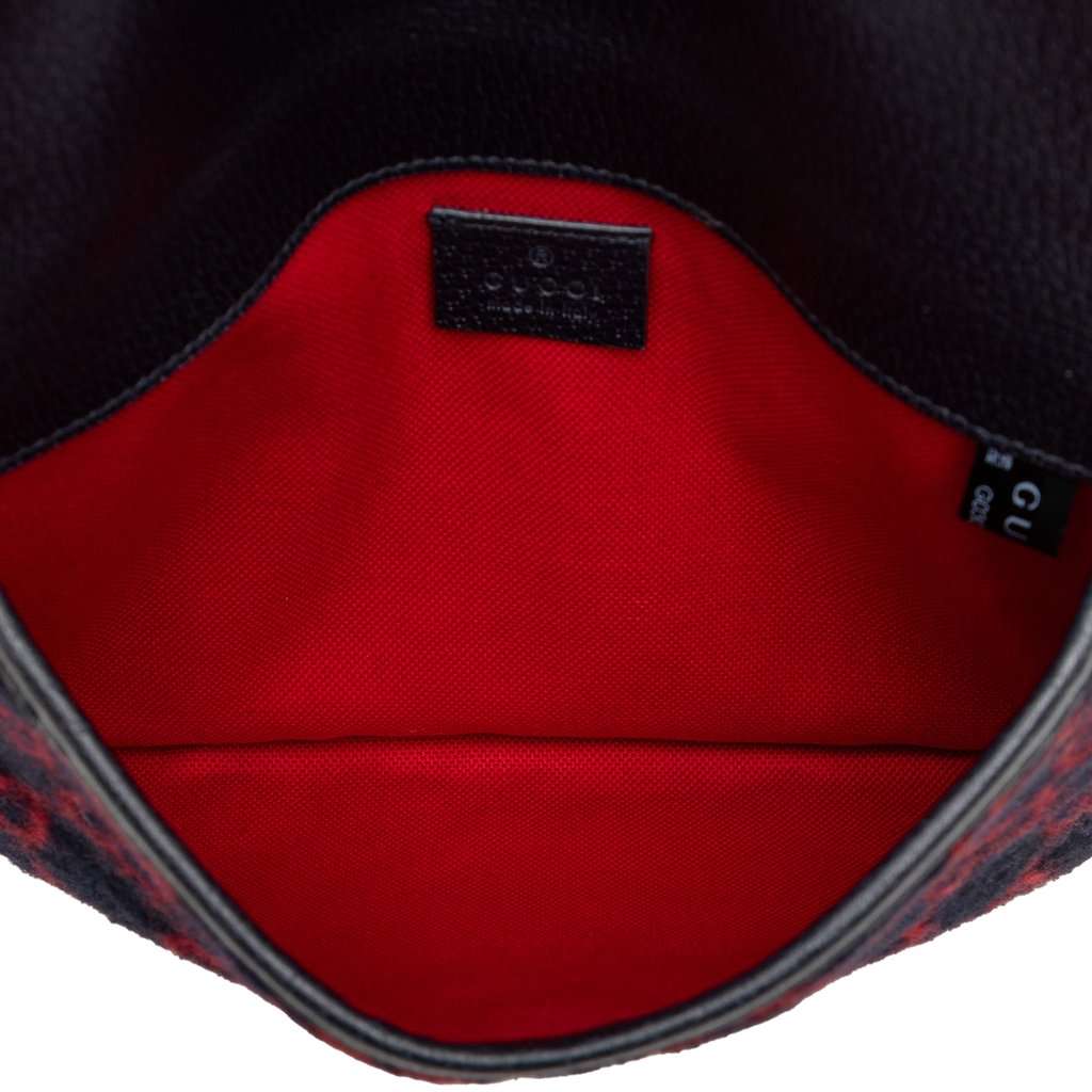 Gucci GG Wool Slim Belt Bag Black Very good condition - Model View