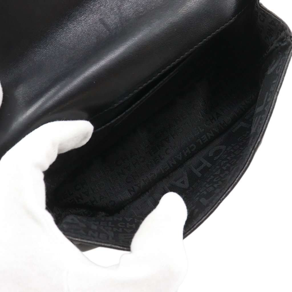 Chanel Mini CC Chocolate Bar Lambskin Camellia Flap Black Leather Very good condition - Box View