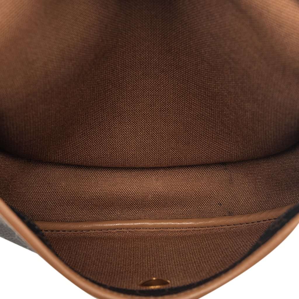Dior Honeycomb Coated Canvas Crossbody Black Very good condition - Model View
