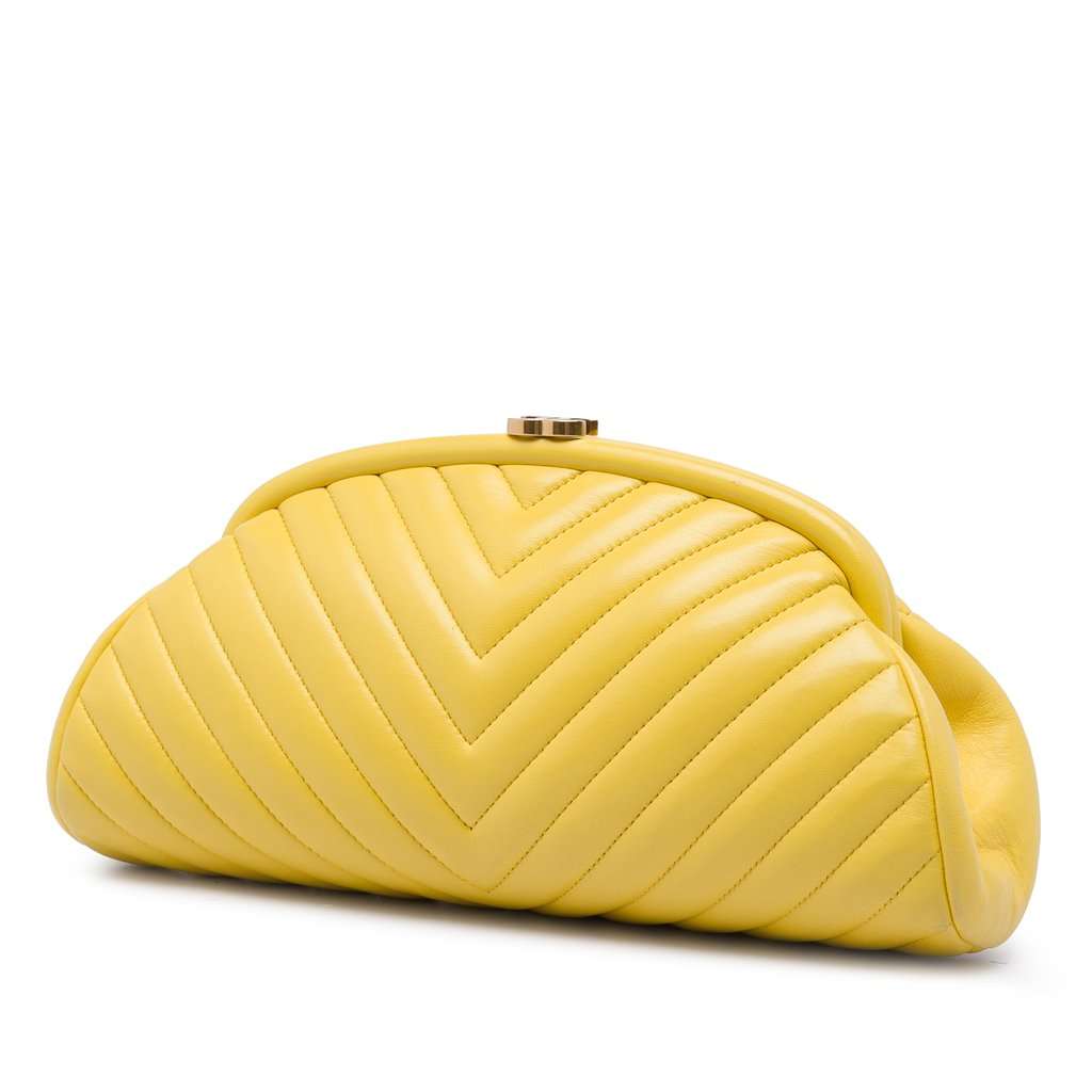 Chanel Chevron Lambskin Kisslock Clutch Yellow Leather Very good condition - Back View
