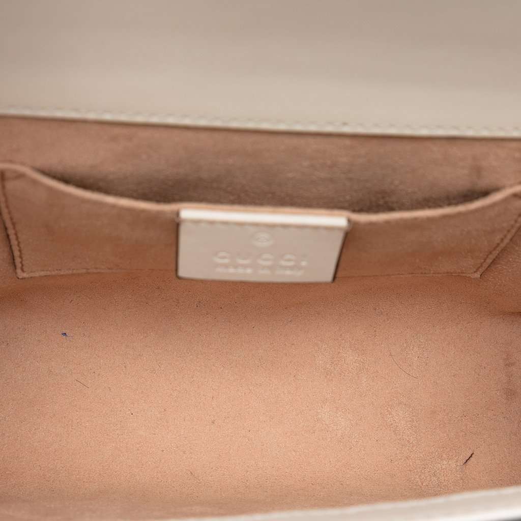 Gucci Small Guccissima Padlock Crossbody White Leather Very good - Model View