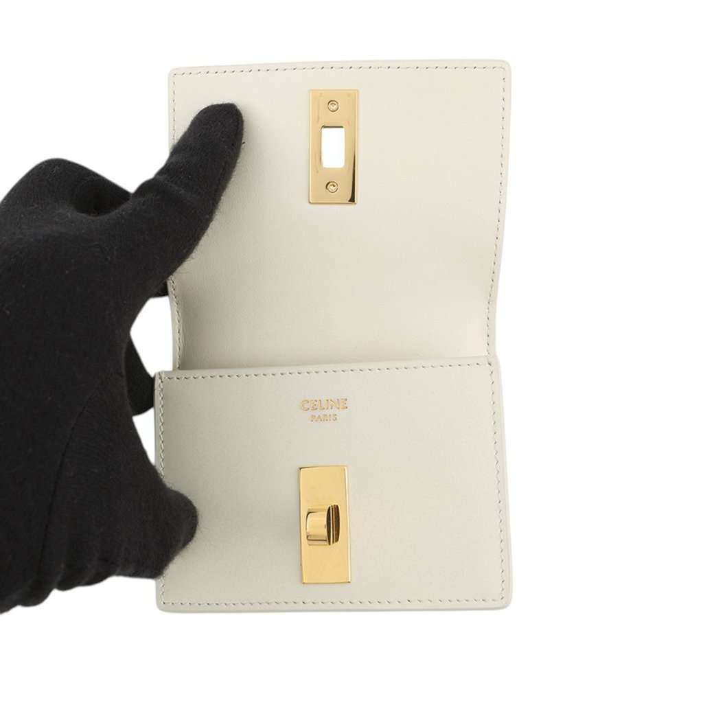 Celine Leather 16 Card Holder White Leather Very good condition - Model View
