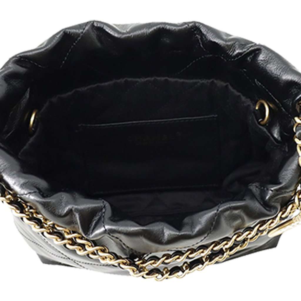 Chanel Mini Shiny Calfskin 22 Handbag Black Leather Very good condition - Model View
