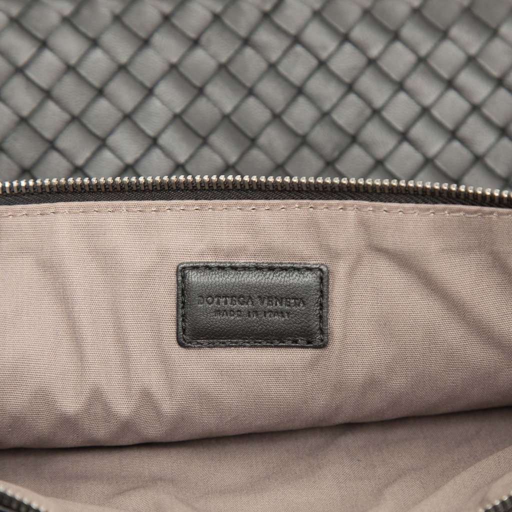 Bottega Veneta Nappa Intrecciato Clutch Black Leather Very good condition - Box View