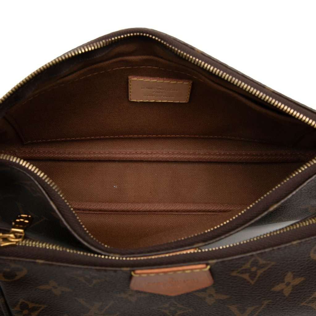 Louis Vuitton Monogram Multi Pochette Accessoires Brown Very good condition - Model View