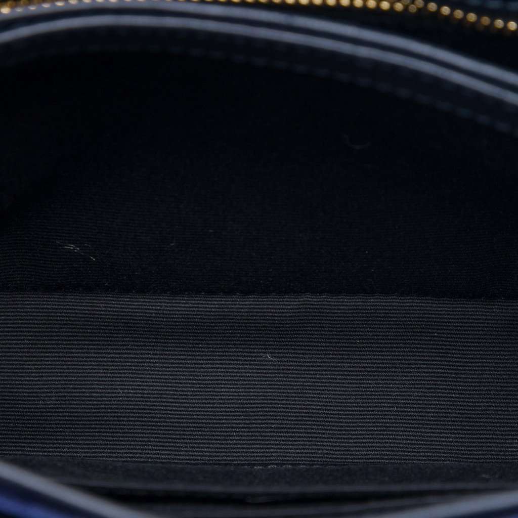 Saint Laurent Toy Matelasse Velvet Monogram LouLou Crossbody Blue Very good - Model View